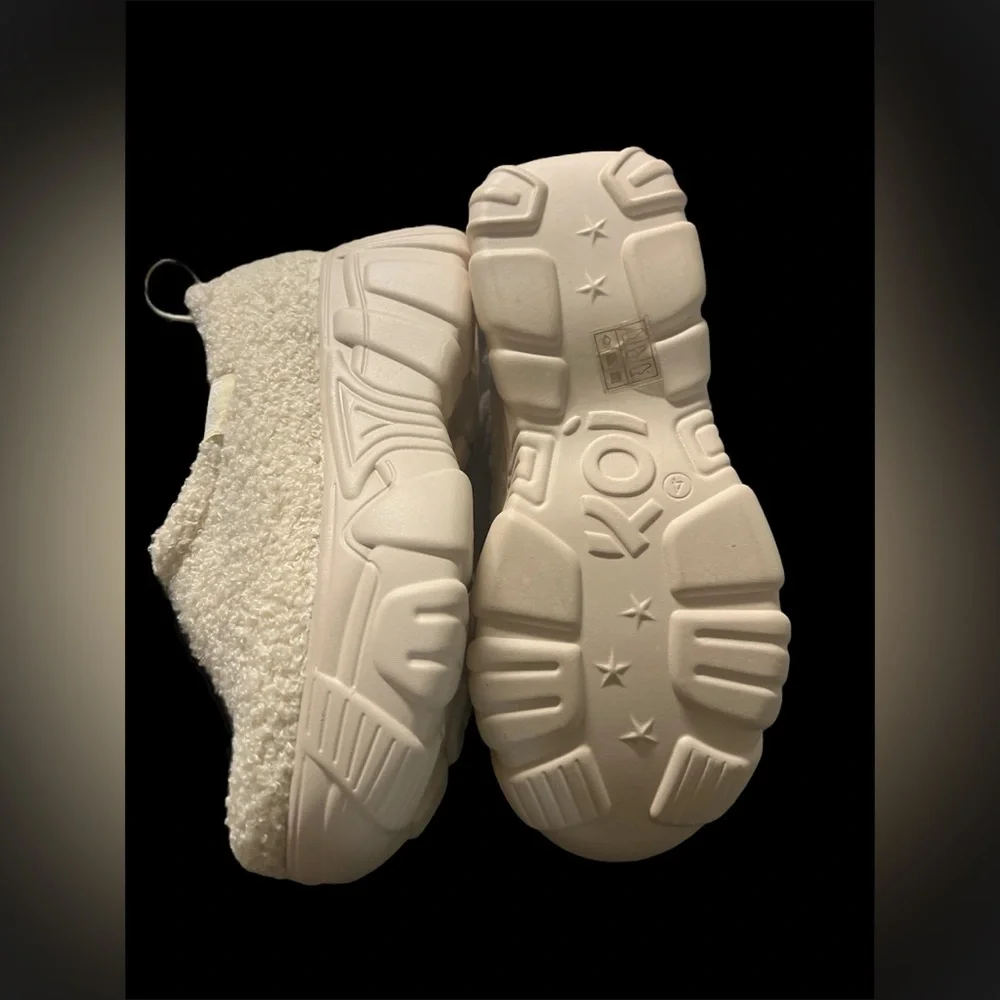 KOI FLAMMA MICROFIBRE CHUNKY CREAM PLATFORM‎ SHOES SLIP ON